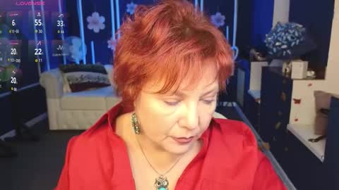 Kira Kennet online show from 11.18.25
