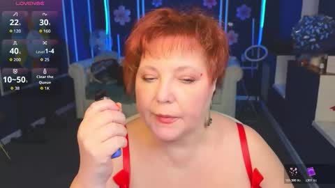 Kira Kennet online show from 12.05.25