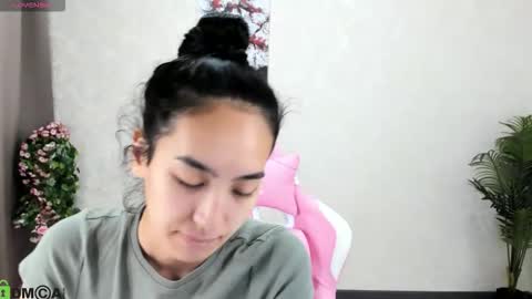 Aura online show from 10.28.25