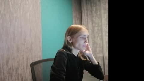 Snapshot of kira_morekiss chatting on 10.25.25 kira_morekiss online show from 10.25.25