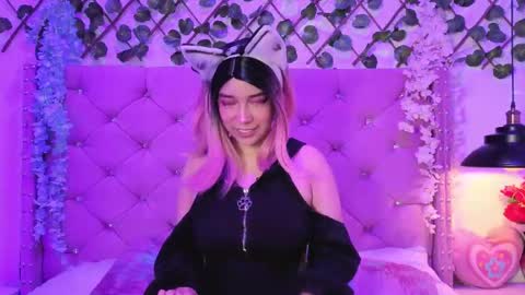 Kira online show from 05.04.26