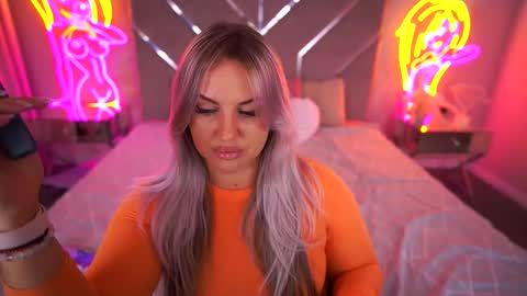 Kira online show from 09.21.25