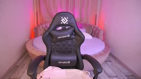 Kira online show from 09.28.25