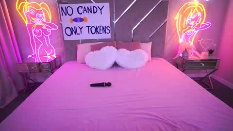 Kira online show from 10.30.25