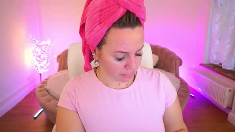 Kira online show from 02.15.26