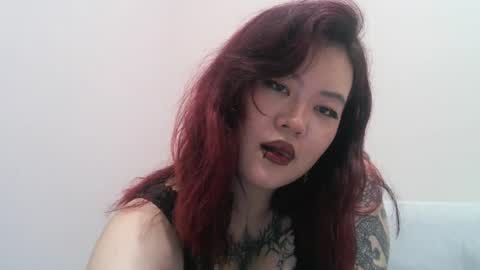 Snapshot of kiradrip chatting on 06.21.26 Kira online show from 06.21.26