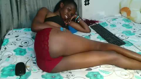 Snapshot of kirah_hot chatting on 09.23.25 kirah_hot online show from 09.23.25