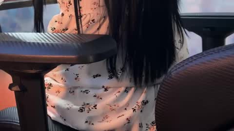 Kira    online show from 02.10.25