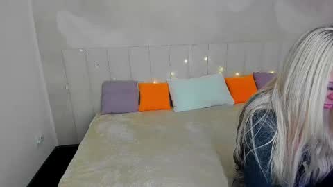 Kira online show from 03.06.25