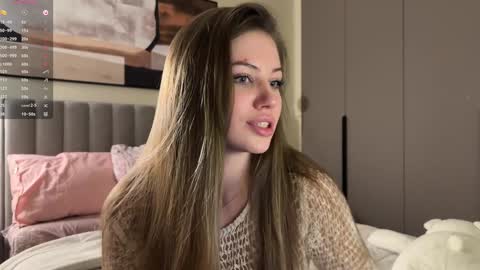 Snapshot of kiramystery chatting on 12.06.24 Kira online show from 12.06.24