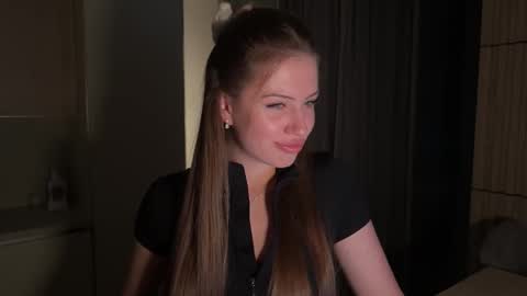 Snapshot of kiramystery chatting on 10.07.25 Kira online show from 10.07.25