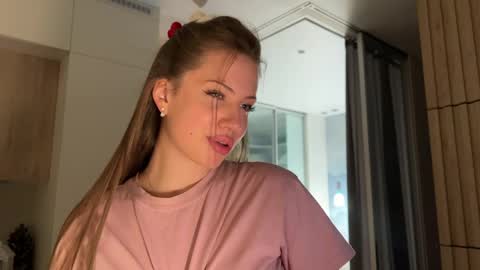 Kira online show from 03.30.26