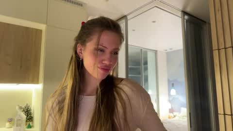 Kira online show from 04.07.26