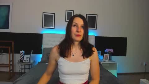 Snapshot of kiraneww chatting on 01.13.26 Kira online show from 01.13.26