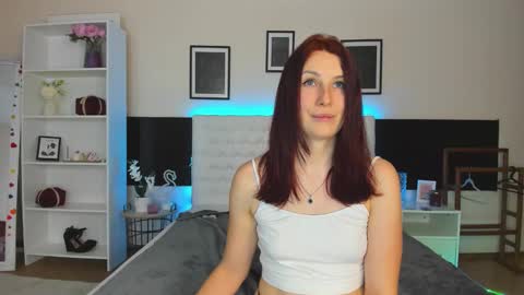 Snapshot of kiraneww chatting on 02.13.26 Kira online show from 02.13.26