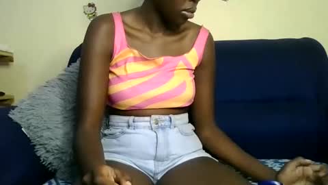 Snapshot of kiranoir1 chatting on 01.22.25 Kira online show from 01.22.25