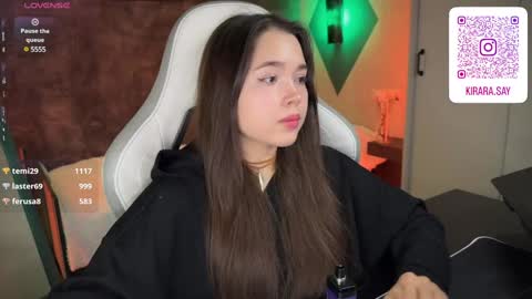 Snapshot of kirarasay chatting on 01.21.25 Kira online show from 01.21.25