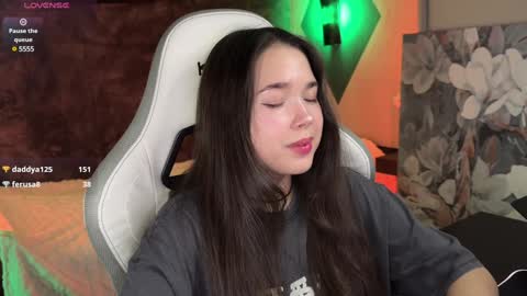 Snapshot of kirarasay chatting on 02.05.25 Kira online show from 02.05.25