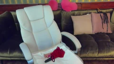 Kira online show from 03.11.25