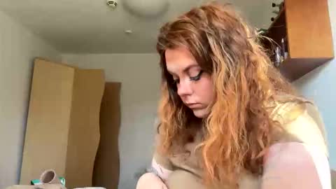 Snapshot of kiraslut981151 chatting on 03.04.26 kiraslut981151 online show from 03.04.26