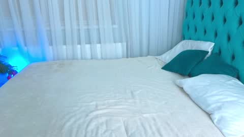    online show from 12.10.24