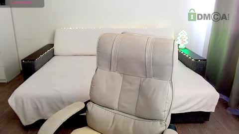 Snapshot of kiri_is_all chatting on 01.16.25 Kiri online show from 01.16.25