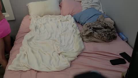 Snapshot of kirkcammerman1 chatting on 12.25.24 Onya online show from 12.25.24