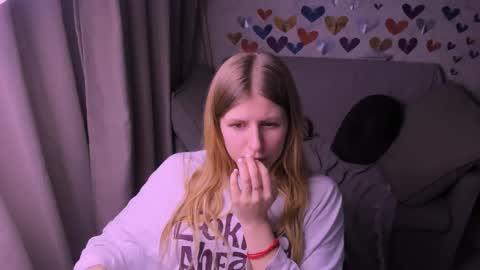 Kira online show from 02.15.25