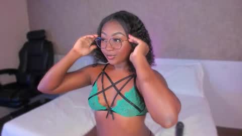 kishalove_ online show from 11.05.25