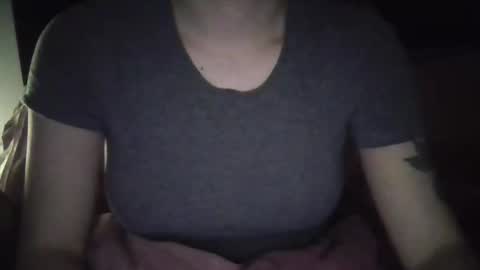 kissandtell1357 online show from 11.19.25