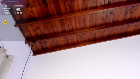 Kissing Company online show from 02.08.25