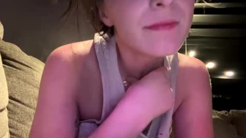 Snapshot of kisskatie chatting on 10.17.25 Kaitie online show from 10.17.25