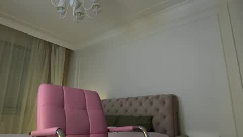 Snapshot of kisskeyy chatting on 09.26.25 kisskeyy online show from 09.26.25