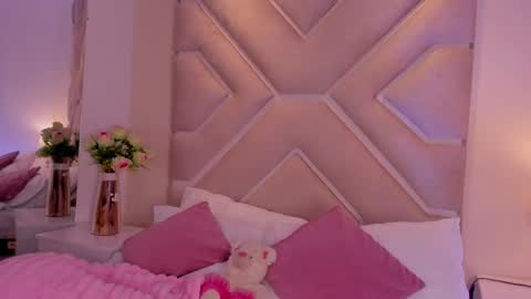 Snapshot of kisskitty__ chatting on 04.06.26 kisskitty__ online show from 04.06.26