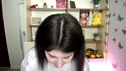 Snapshot of kissleoxx chatting on 05.18.26 kissleoxx online show from 05.18.26