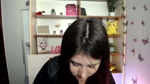 Snapshot of kissleoxx chatting on 06.01.26 kissleoxx online show from 06.01.26
