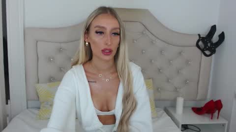 Natalie online show from 09.15.25