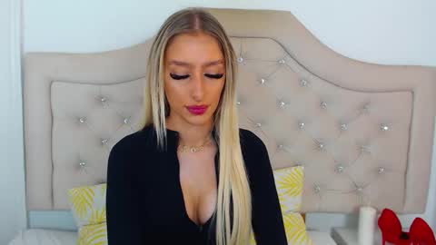 Natalie online show from 11.21.25