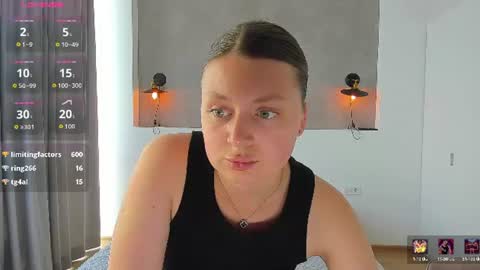 Snapshot of kitkatvel chatting on 06.18.26 kitkatvel online show from 06.18.26