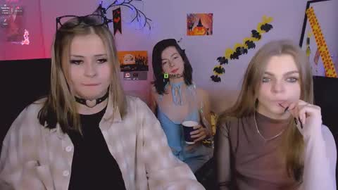 kitniss online show from 10.31.25