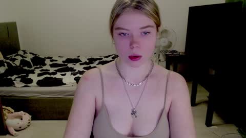Jennyblonde and Emmabrunette online show from 12.06.24