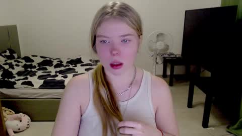 Jennyblonde and Emmabrunette online show from 12.08.24