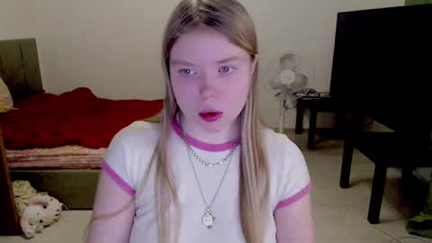 Jennyblonde and Emmabrunette online show from 02.07.25