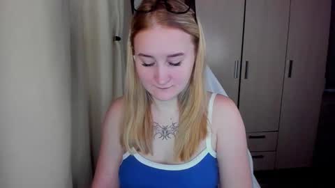 kitten_sun online show from 02.20.26