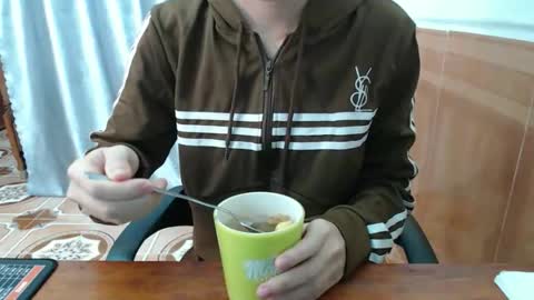 kitti_baby2x online show from 11.26.25