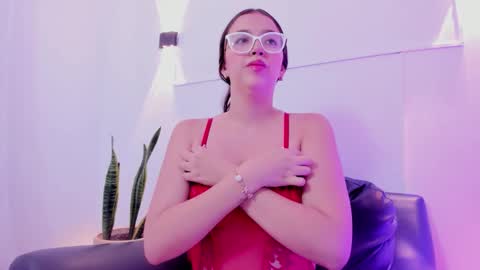 Kitti Love 3 online show from 01.12.26