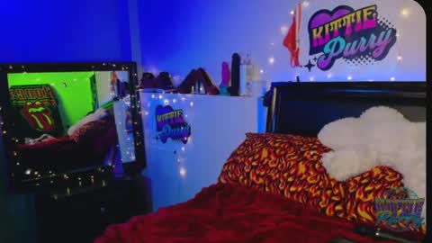 Kittie Purry online show from 02.16.25