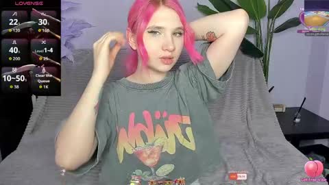 Snapshot of kitty_blondy chatting on 04.20.26 kitty blondy online show from 04.20.26