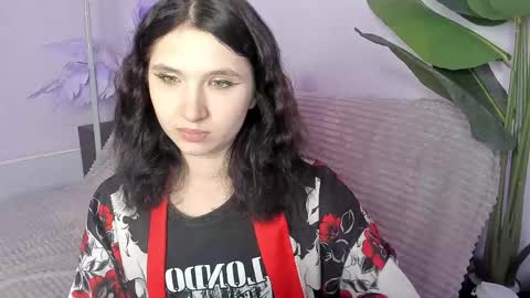 Snapshot of kitty_blondy chatting on 05.26.26 kitty blondy online show from 05.26.26