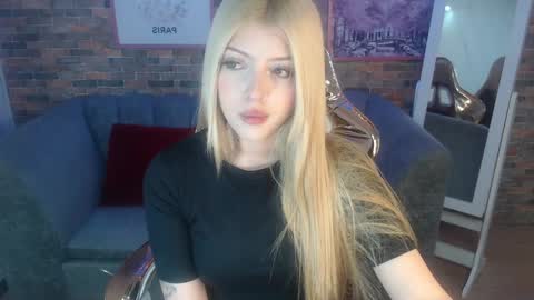 Snapshot of kitty_fox_b chatting on 02.06.25 kitty_fox_b online show from 02.06.25